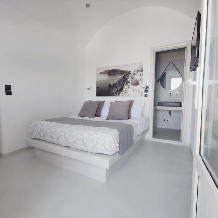Caldera Cliff Suites Fira  Exterior foto