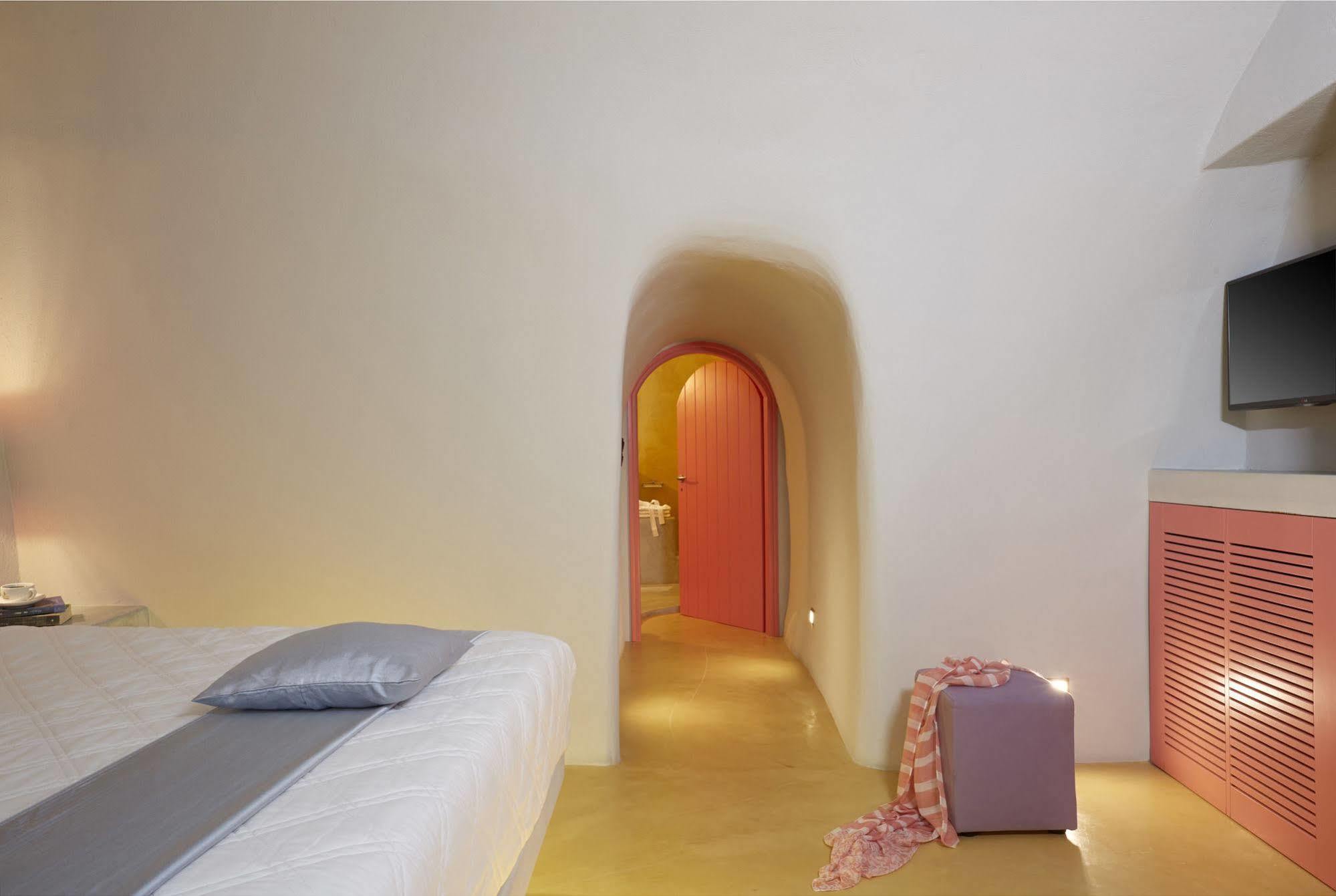 Caldera Cliff Suites Fira  Exterior foto